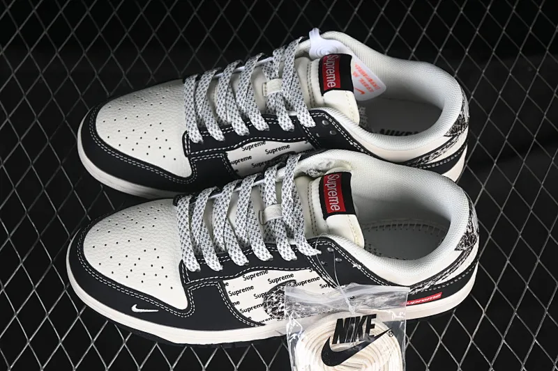 All categories Nk SB Dunk Series Nk SB Dunk Low High-end customized low-top sneakers Nike SB Dunk Low joint black flower hook Anniversary high-end customized low-top casual sneakers XS6089-624